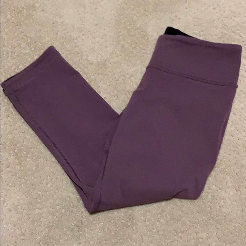 Lululemon reversible crops